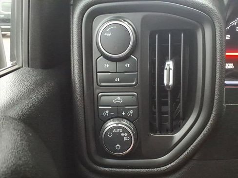 Used 2021 Chevrolet Silverado 2500 Custom image 20