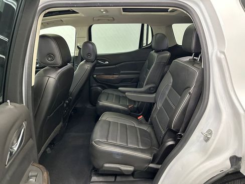 Used 2020 GMC Acadia Denali w/ Technology Package image 25