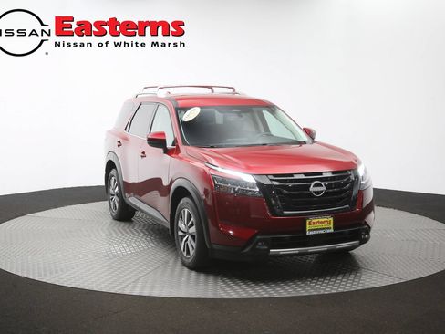 Used 2023 Nissan Pathfinder SL w/ Lighting Package (N92) AWD/4WD image 46