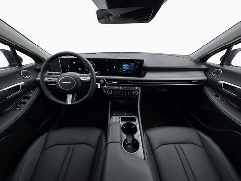 New 2026 Hyundai Sonata Limited FWD image 13