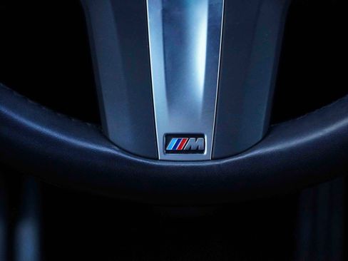 Used 2023 BMW X6 xDrive40i w/ M Sport Package image 23