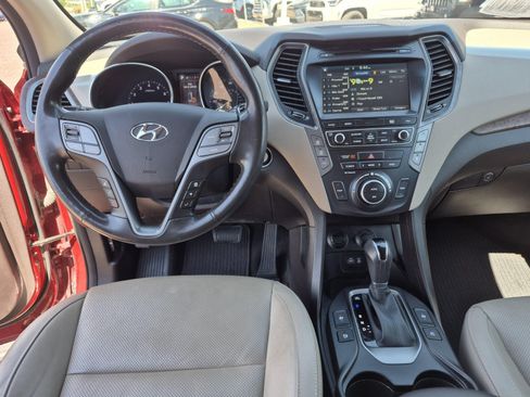 Used 2018 Hyundai Santa Fe AWD image 18