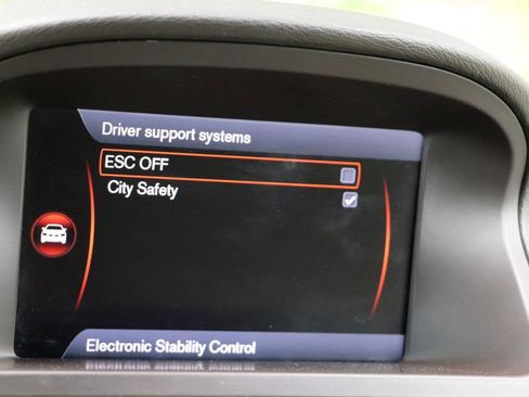 Used 2012 Volvo XC70 3.2 AWD/4WD image 20