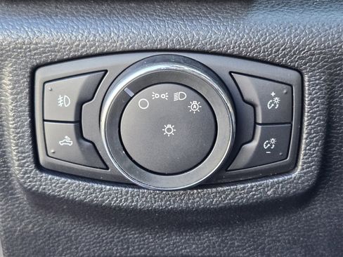 Used 2015 Ford F150 Lariat image 20