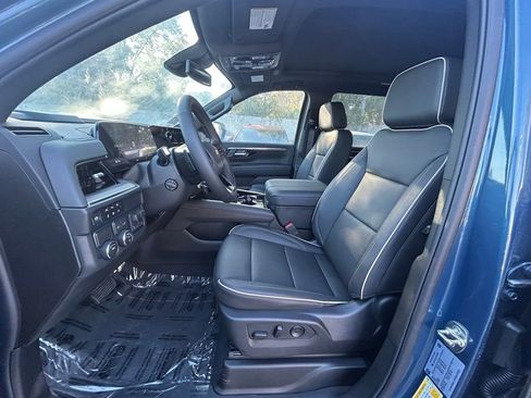 New 2026 Chevrolet Suburban Premier w/ Sun And Tow Package RWD image 13