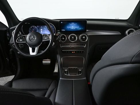 Used 2022 Mercedes-Benz GLC 300 4MATIC image 17