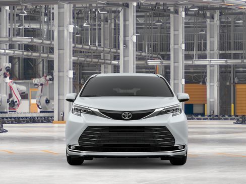 New 2026 Toyota Sienna Limited FWD image 17