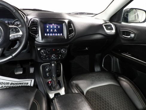 Used 2021 Jeep Compass Latitude AWD/4WD image 12