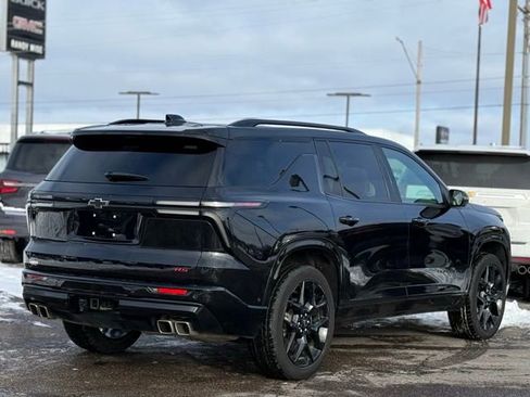 Used 2024 Chevrolet Traverse RS w/ LPO, Floor Liner Package image 40