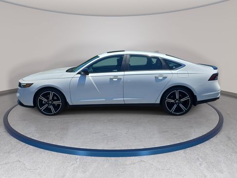 Used 2023 Honda Accord Sport image 8