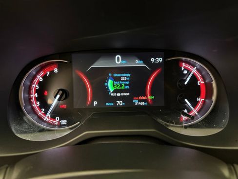 Used 2025 Toyota RAV4 XLE AWD/4WD image 13