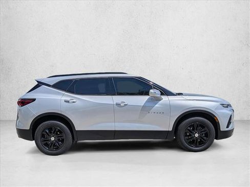 Used 2021 Chevrolet Blazer LT FWD image 4