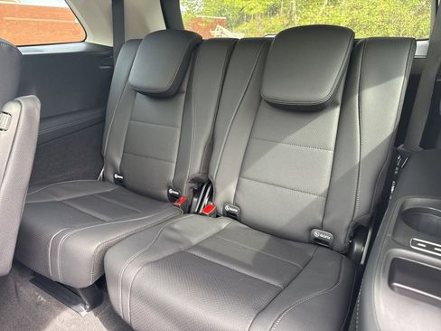 New 2026 Mercedes-Benz GLS 450 4MATIC image 23