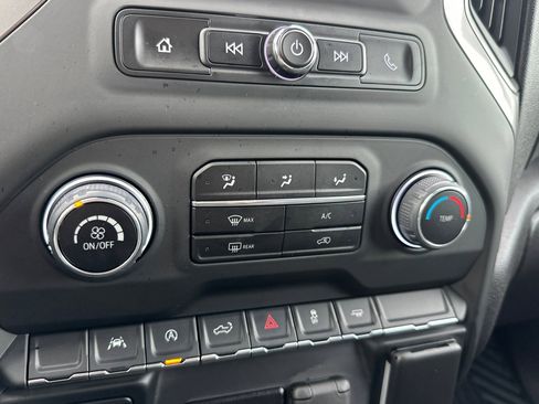 Certified 2024 Chevrolet Silverado 1500 Custom w/ Turbomax Blackout Package image 27