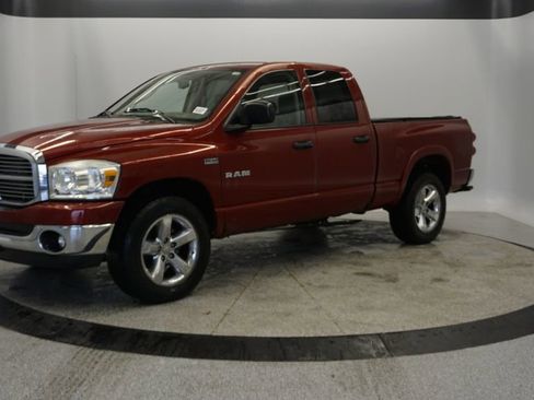 Used 2008 Dodge Ram 1500 Truck SLT w/ Popular Equipment Group image 2