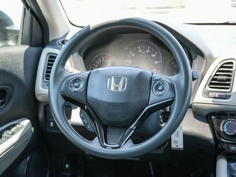 Used 2019 Honda HR-V LX image 17