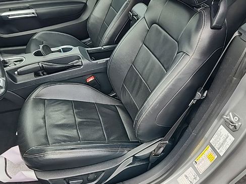 Used 2022 Ford Mustang Premium RWD image 4