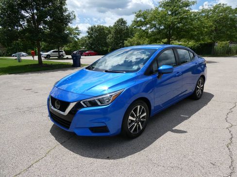 Used 2021 Nissan Versa SV FWD image 1
