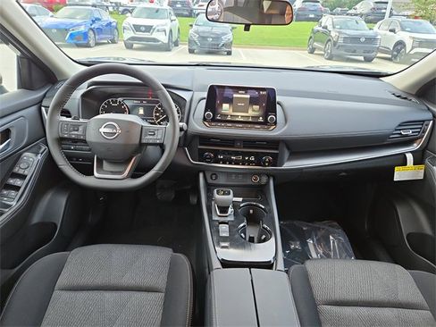 New 2026 Nissan Rogue SV image 12