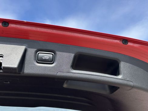 Used 2020 Hyundai Santa Fe Limited image 12