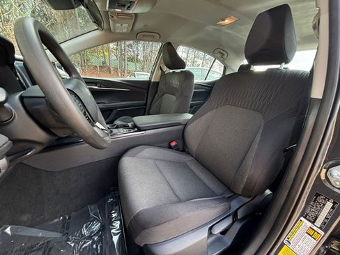 Used 2025 Toyota Camry LE image 41