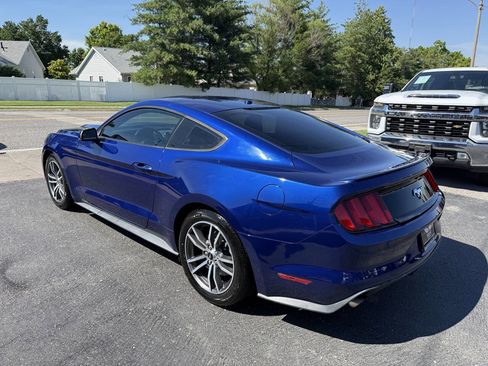 Used 2016 Ford Mustang Premium RWD image 5