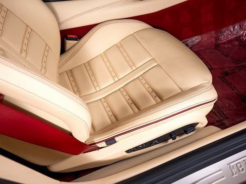 Used 2016 Ferrari F12 Berlinetta image 59