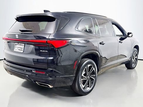 Used 2025 Buick Enclave Sport Touring FWD image 4