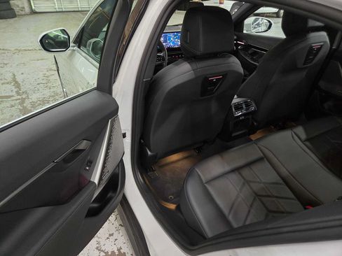 Used 2024 BMW 530i xDrive AWD/4WD image 16