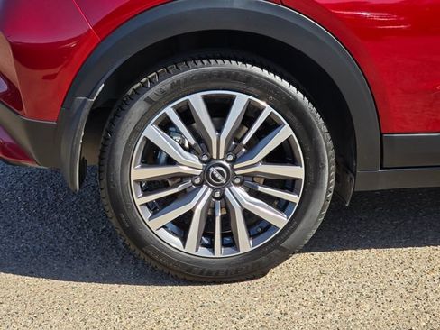 Used 2023 Nissan Kicks SV FWD image 8