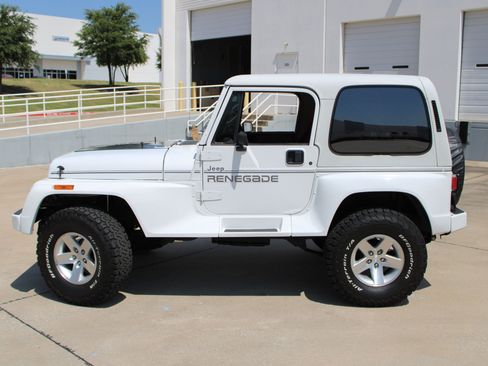 Used 1991 Jeep Wrangler Renegade AWD/4WD image 5