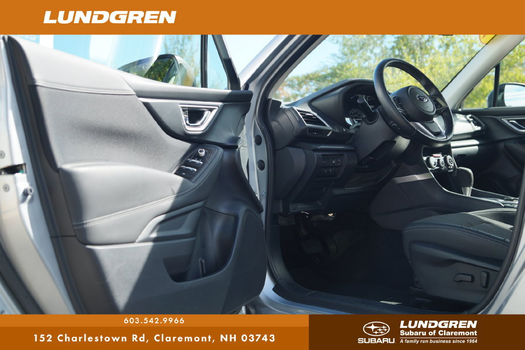 Used 2019 Subaru Forester Premium AWD/4WD image 12