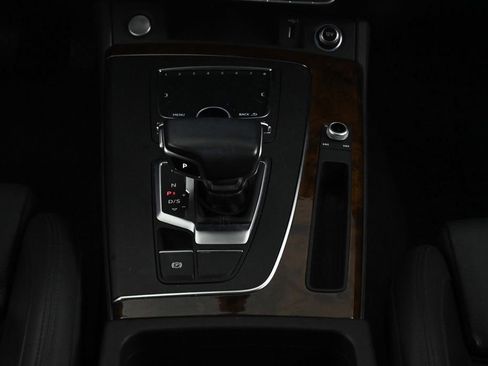 Used 2020 Audi Q5 2.0T Premium Plus w/ Premium Plus Package image 14