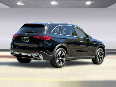 Used 2025 Mercedes-Benz GLC 350e 4MATIC image 8