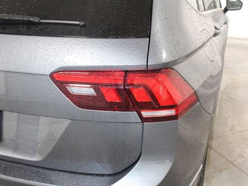 Used 2024 Volkswagen Tiguan SE image 12