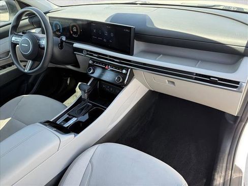 Used 2025 Hyundai Tucson SEL image 13