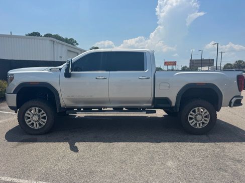 Used 2020 GMC Sierra 2500 Denali w/ Denali Ultimate Package AWD/4WD image 3