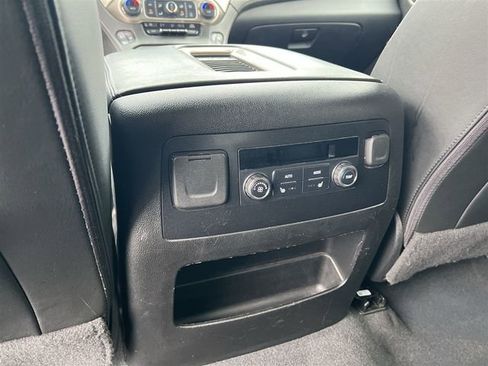 Certified 2020 GMC Yukon XL Denali AWD/4WD image 28