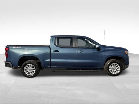 Used 2024 Chevrolet Silverado 1500 LT AWD/4WD image 9