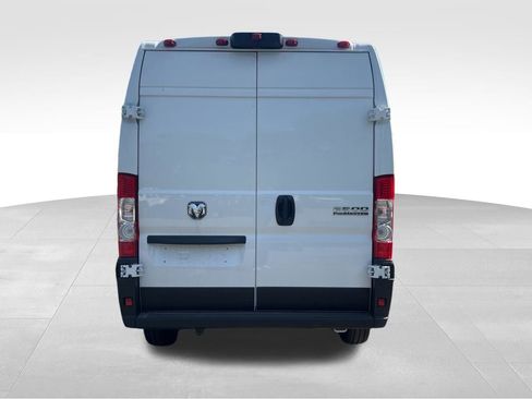 New 2026 RAM ProMaster 2500 w/ Premium Convenience Group FWD image 4