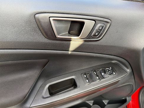 Used 2021 Ford EcoSport SE image 16