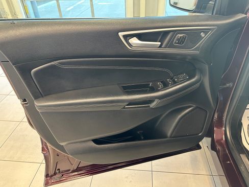 Used 2019 Ford Edge Titanium w/ Cold Weather Package image 12