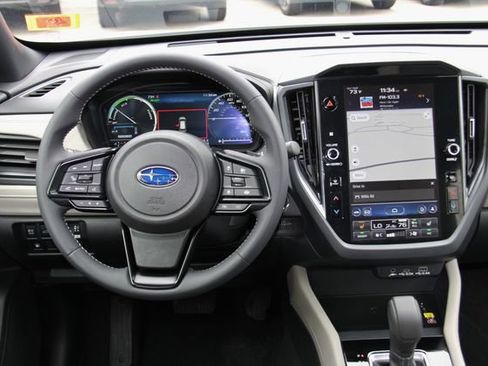 Used 2025 Subaru Forester Premium AWD/4WD image 20
