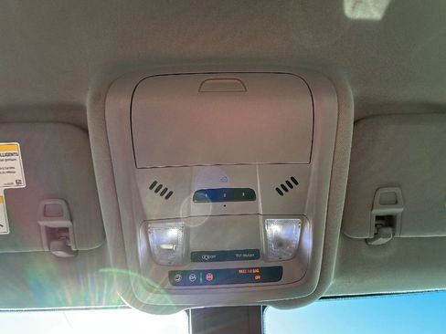 Used 2019 Chevrolet Equinox Premier image 39