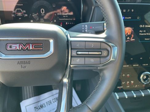Used 2025 GMC Terrain Elevation image 16