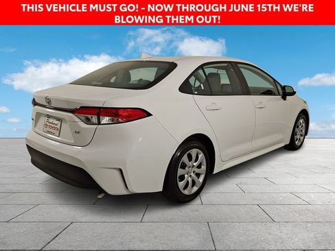 Used 2025 Toyota Corolla LE w/ Convenience Package FWD image 8