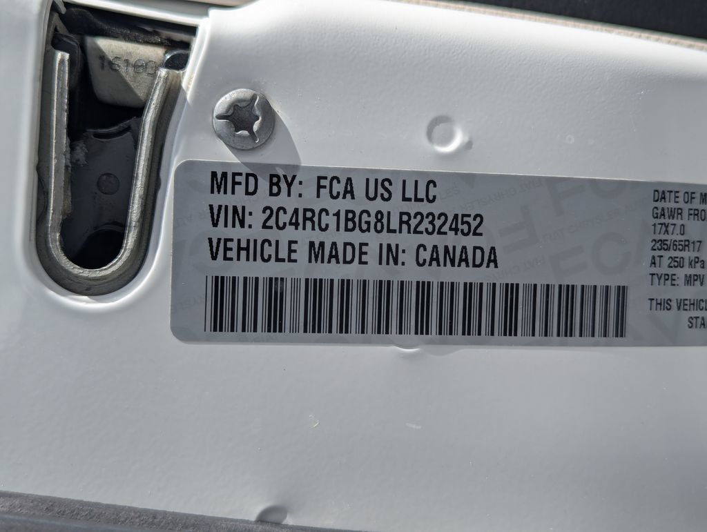 Used 2020 Chrysler Pacifica Touring-L w/ Advanced Safetytec Group FWD image 39