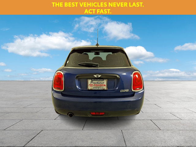 Used 2016 MINI Cooper 4-Door Hardtop FWD image 7