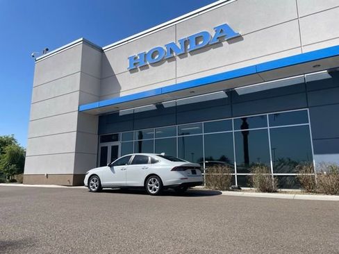 Certified 2023 Honda Accord LX image 17