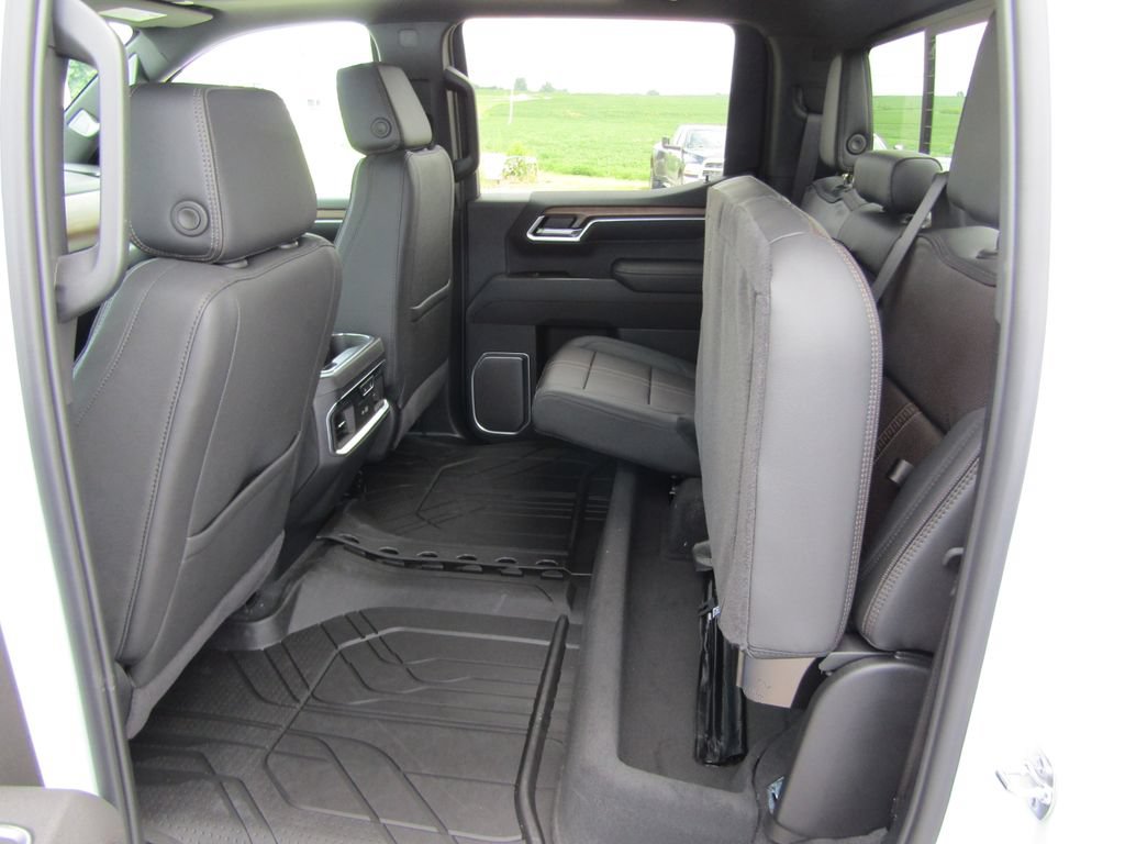 New 2026 Chevrolet Silverado 1500 High Country AWD/4WD image 43